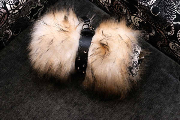 Plaid petit chat fausse fourrure XS manchette avec poignée cuir noir