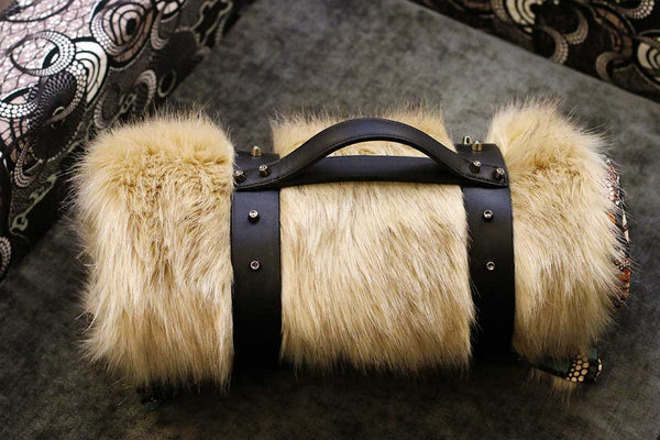 Plaid chats L Metis Africa et sa manchette de transport en cuir noir