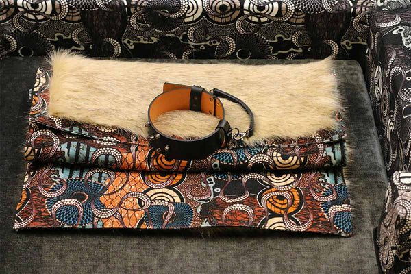 Plaid fausse fourrure chat M manchette de transport avec poignée cuir