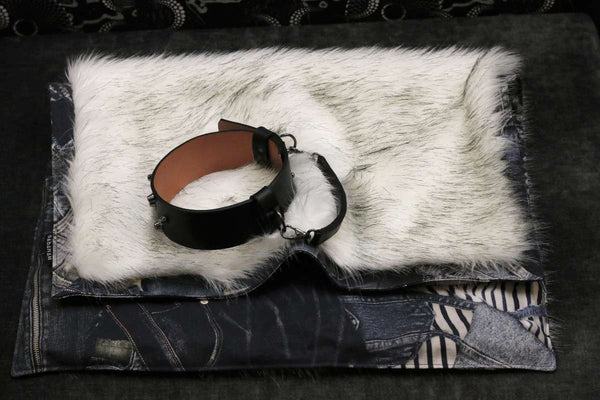 Plaid chat luxe S Sabanah Manchette de transport poignée cuir noir