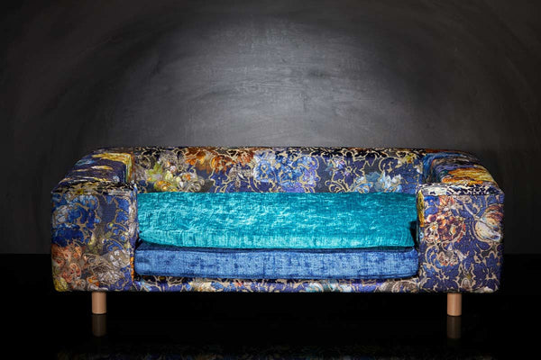 Canapé Sabanah Le couture Palace bleu cobalt taille M 