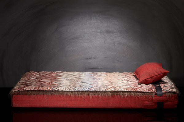 Lit design pour chien Inuit  L couverture tissu Missoni 