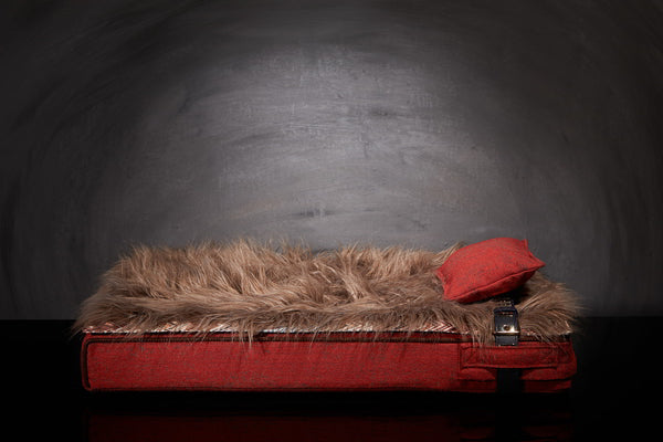 petit lit pour chien à mémoire de forme Sabanah Inuit M rouge Feu